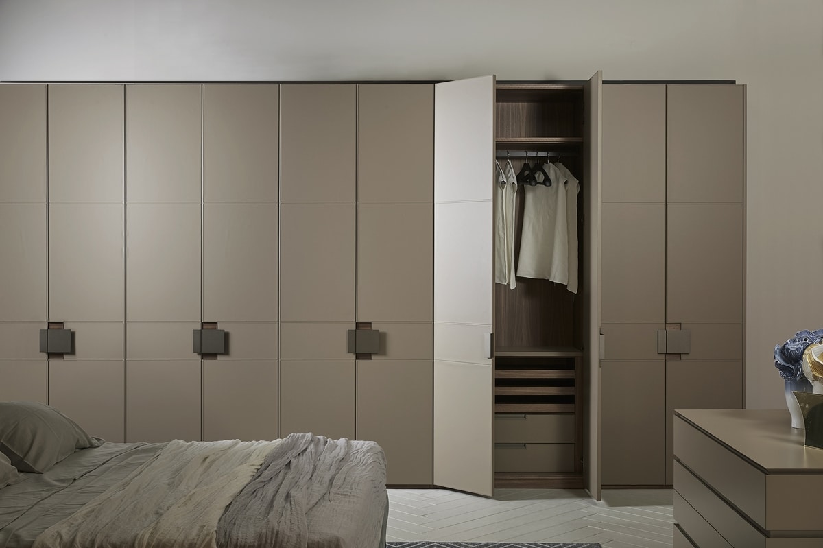 Modular Wardrobe in Ahmedabad and Why Should You Have One